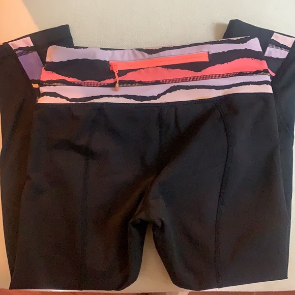 Lululemon leggings - Picture 4 of 7